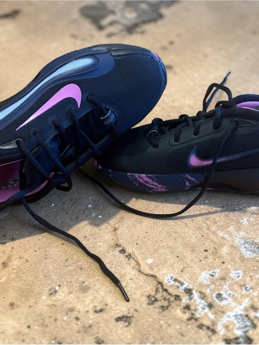 Nike Youth Isofly Black Sneakers with Pink Accents